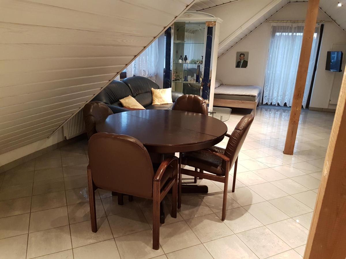 Gino S Ferienwohnung Illingen  Esterno foto